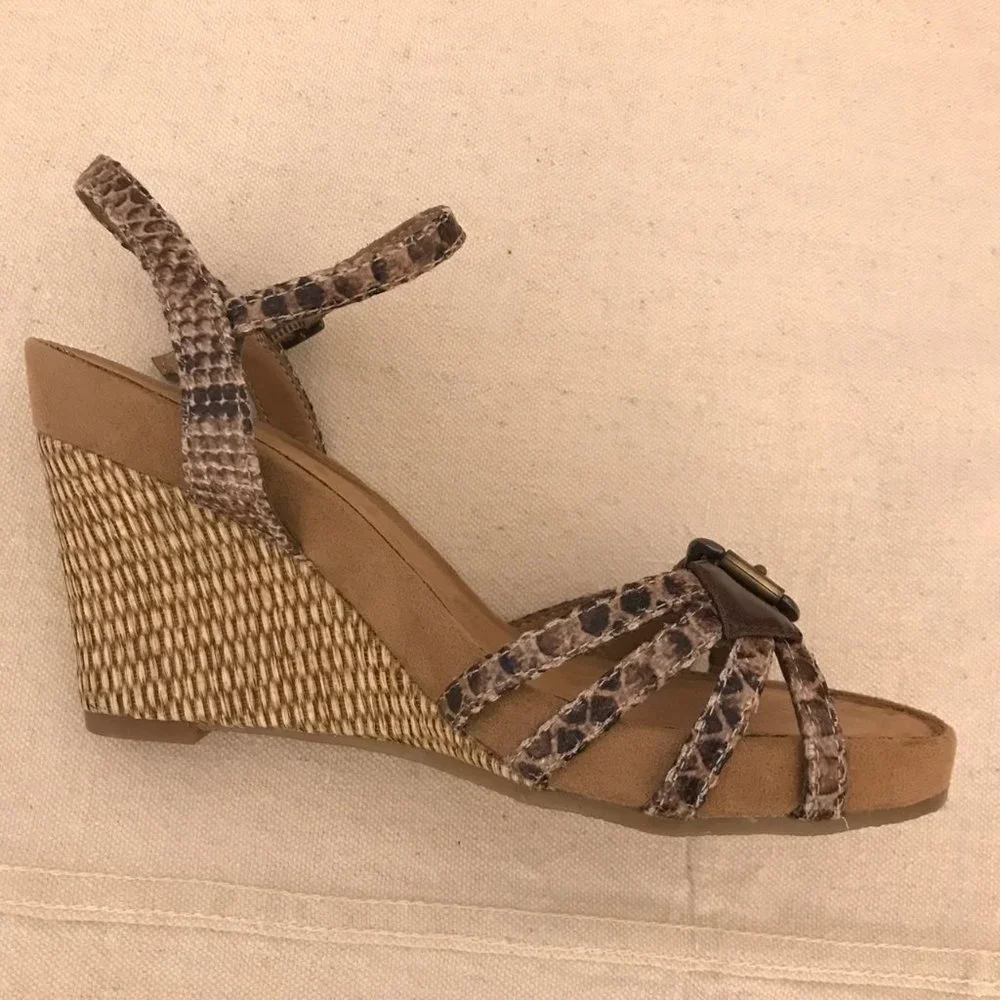 NEW Aerosoles Plush Around wedge sandal US 6.5M - Picture 2 of 7